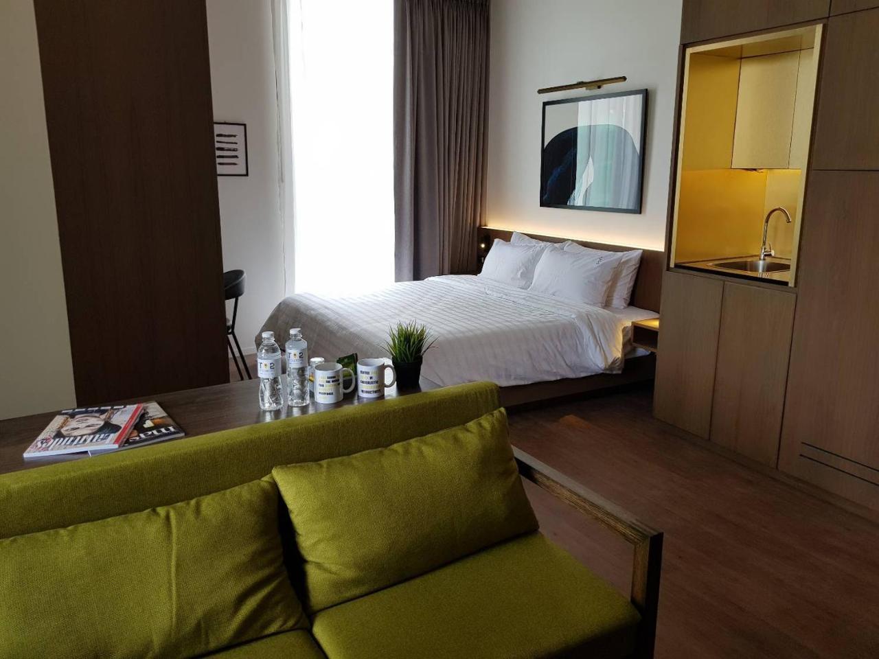 T2 Residence Sathorn Бангкок Экстерьер фото