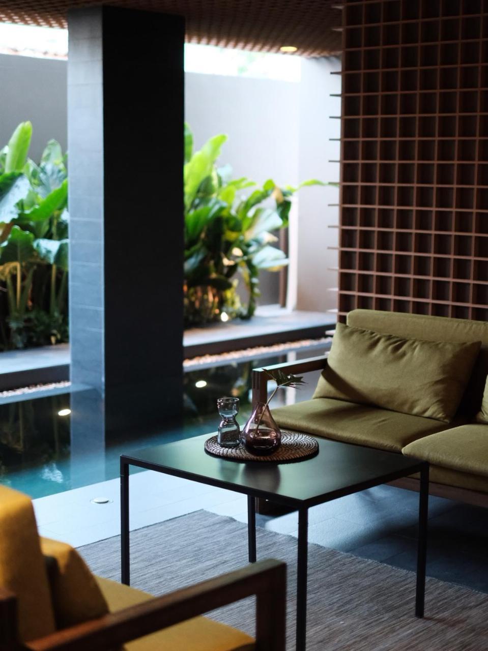 T2 Residence Sathorn Бангкок Экстерьер фото